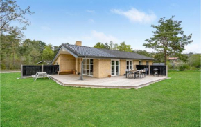 Beautiful Home In Ebeltoft With Sauna